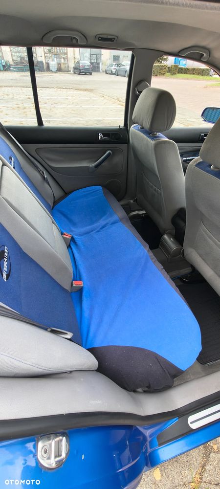 Volkswagen Golf - 11