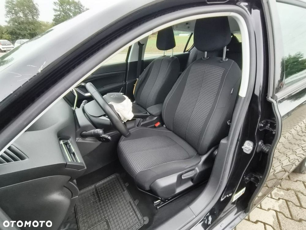 Peugeot 308 - 9