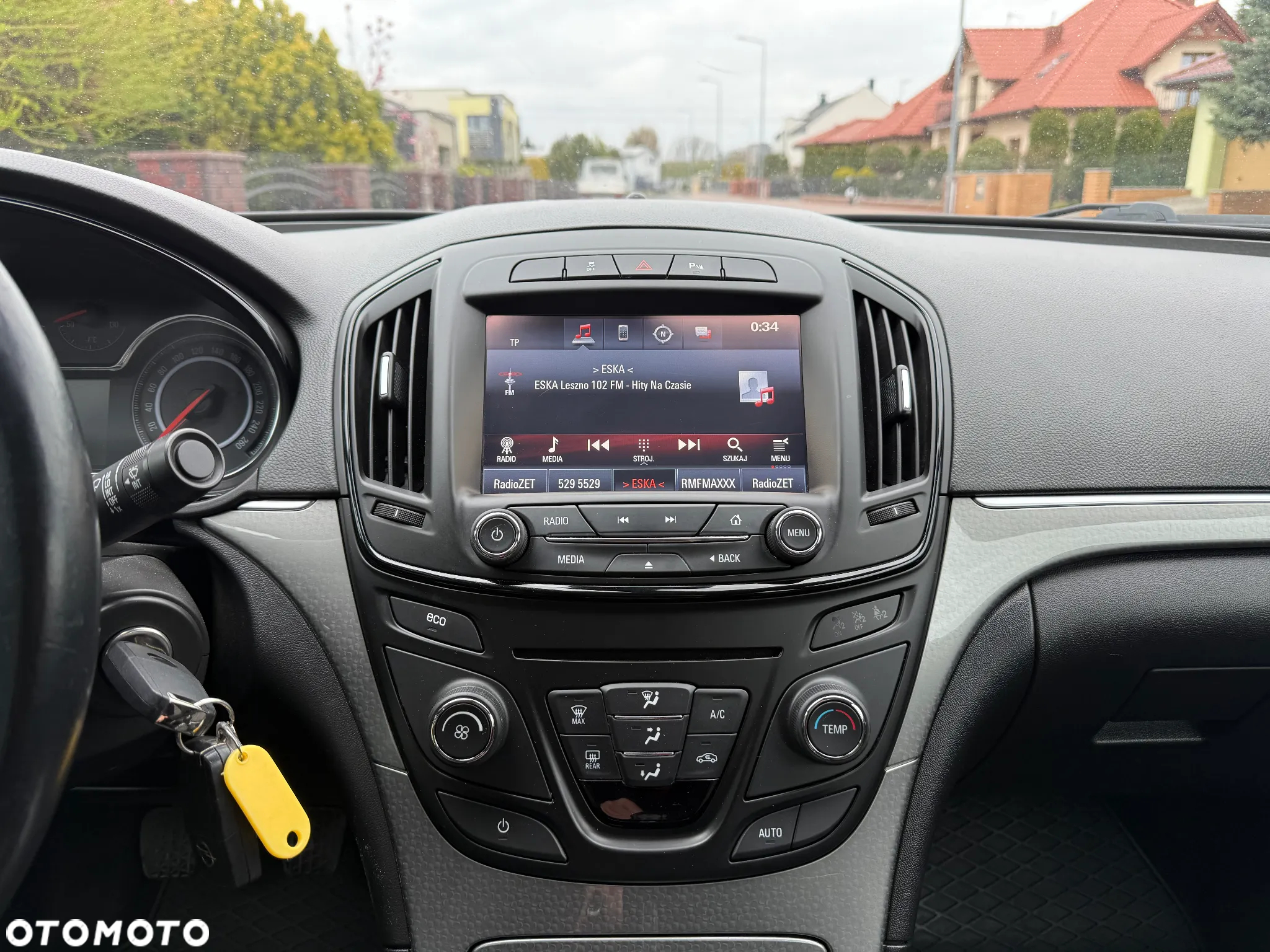 Opel Insignia - 24