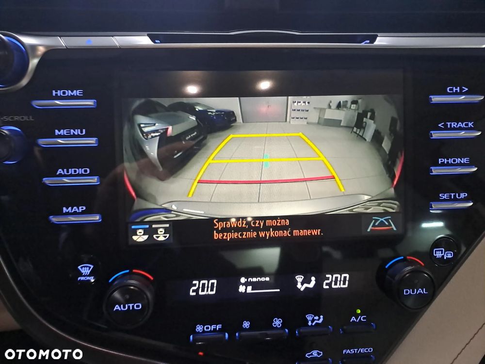 Toyota Camry 2.5 Hybrid Executive CVT - 15