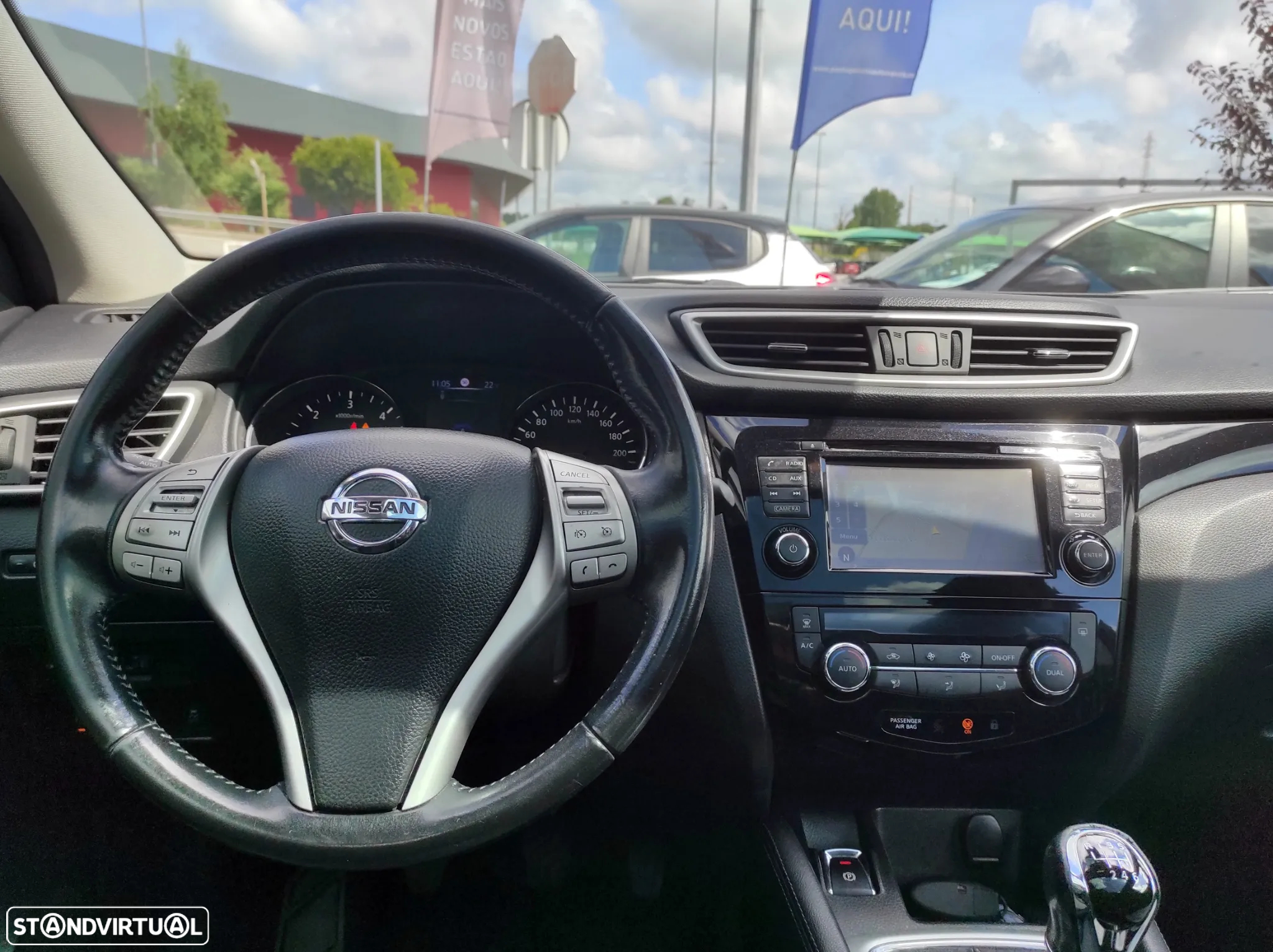 Nissan Qashqai 1.5 dCi N-Connecta 18 - 6
