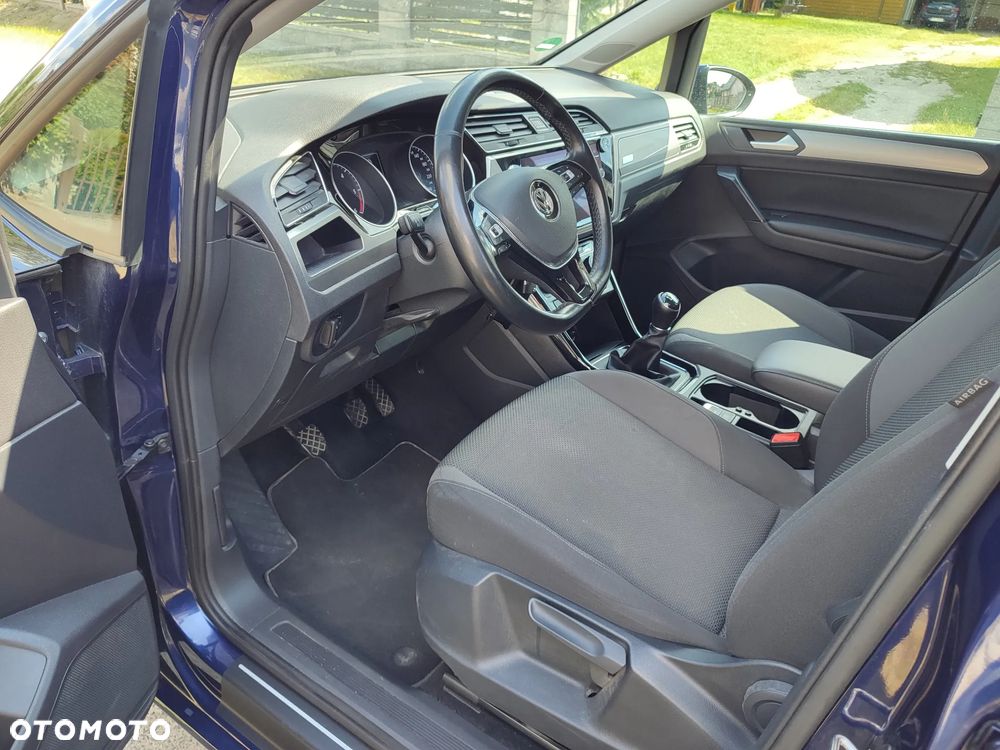 Volkswagen Touran 2.0 TDI SCR (BlueMotion Technology) Comfortline - 13