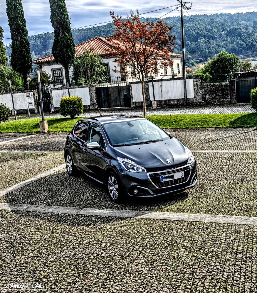 Peugeot 208 1.2 PureTech Allure - 37