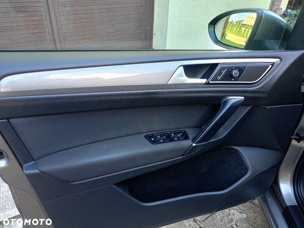 Volkswagen Golf 1.6 TDI BlueMotion Trendline - 5