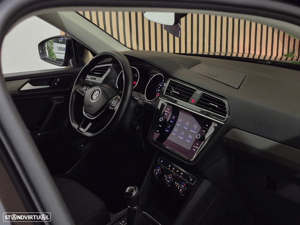 VW Tiguan Allspace 2.0 TDI Confortline - 18