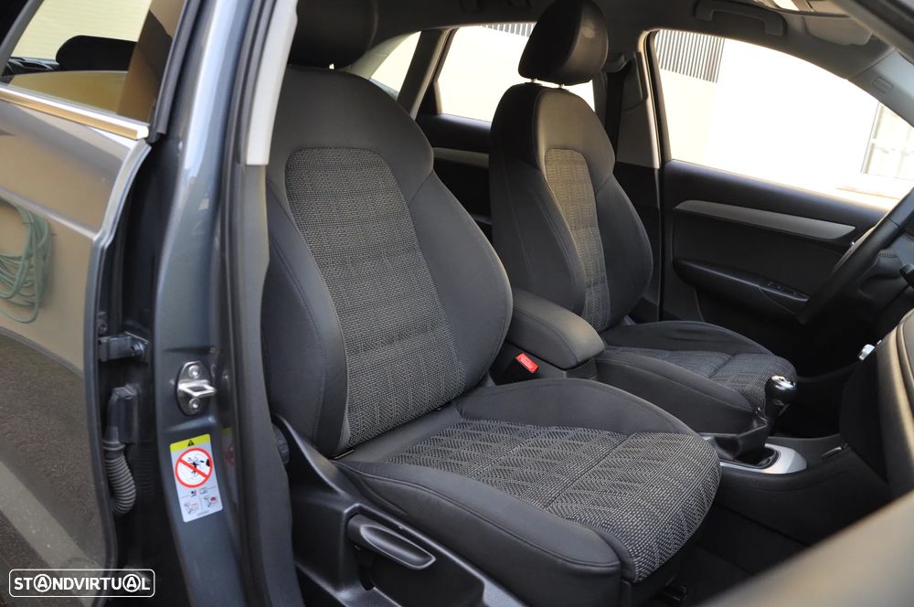 Audi Q3 2.0 TDI S-line - 35