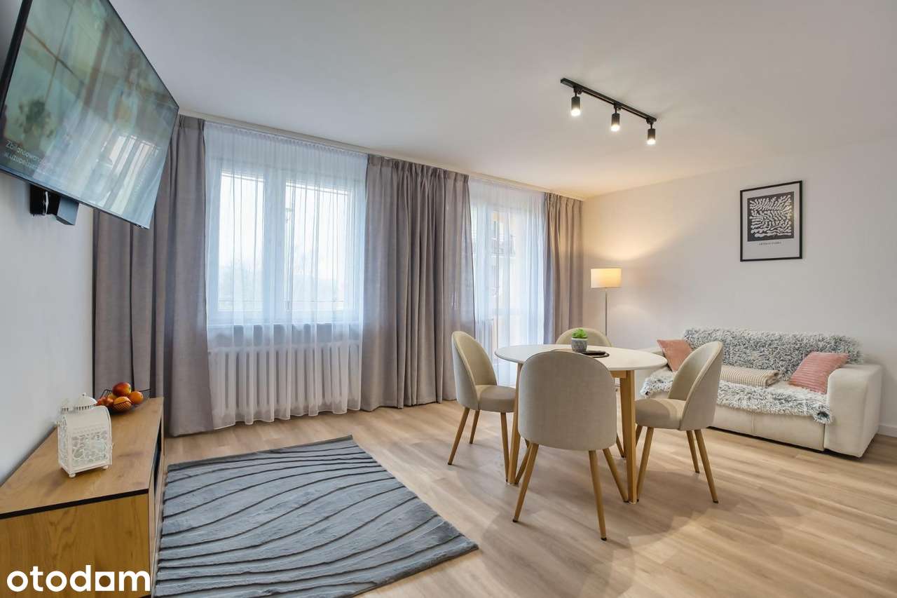 80 m2 po generalnym remoncie, 3 pokoje, balkon, widok na Śnieżkę
