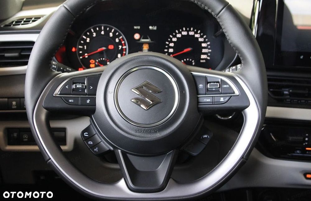 Suzuki Swift 1.2 Dualjet SHVS Premium Plus CVT - 8