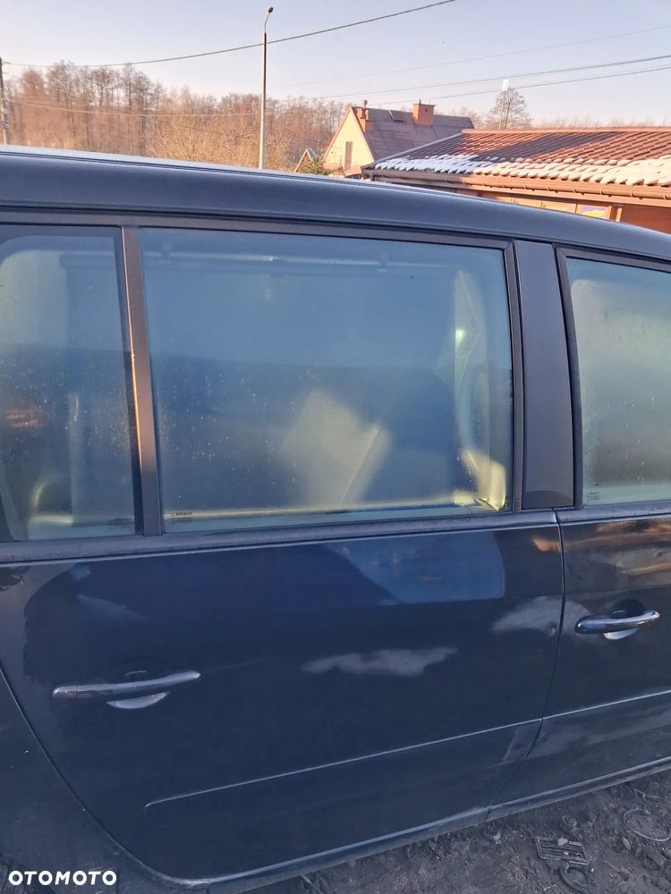 Renault espace IV drzwi prawy tyl nv676