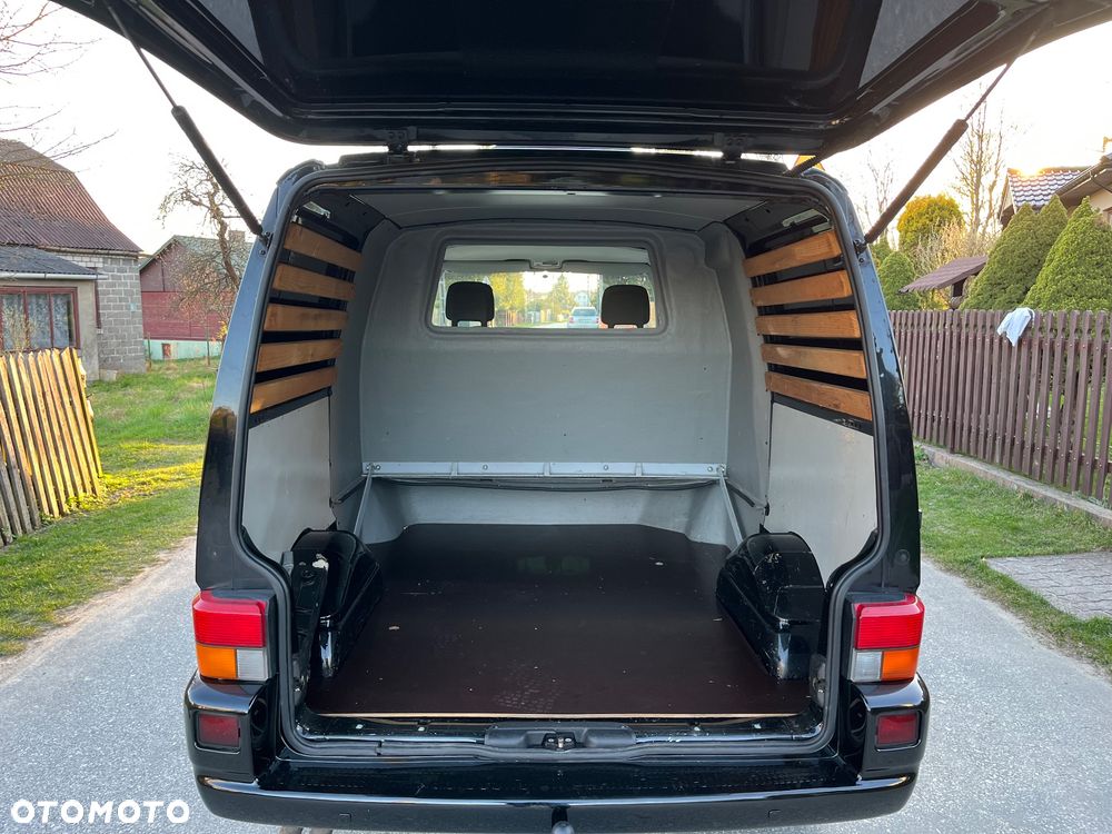 Volkswagen Transporter - 30