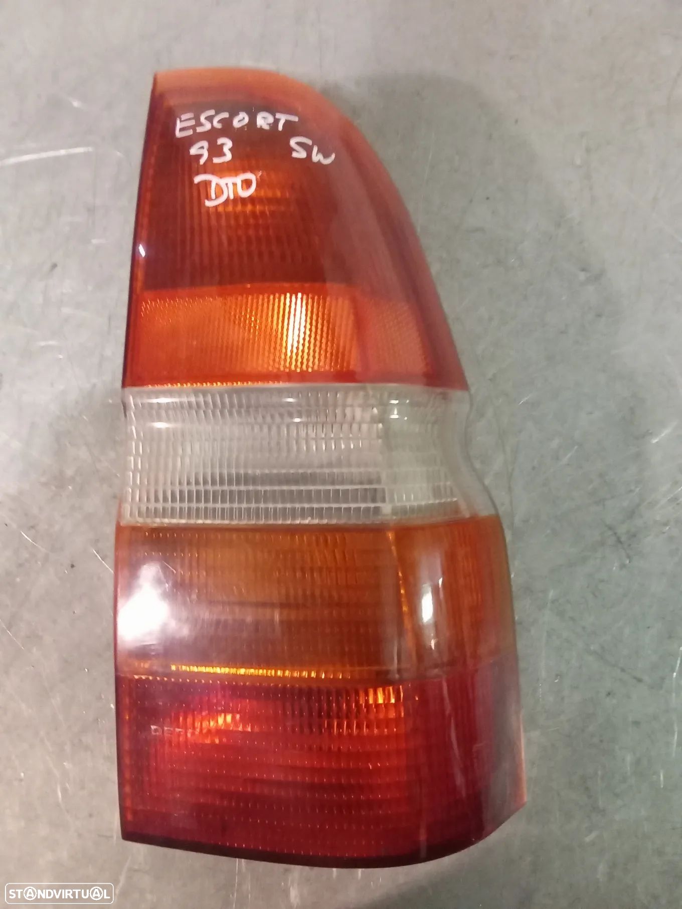 FAROLIM FORD ESCORT VI SW COMBI CARRINHA - DIREITO - 1