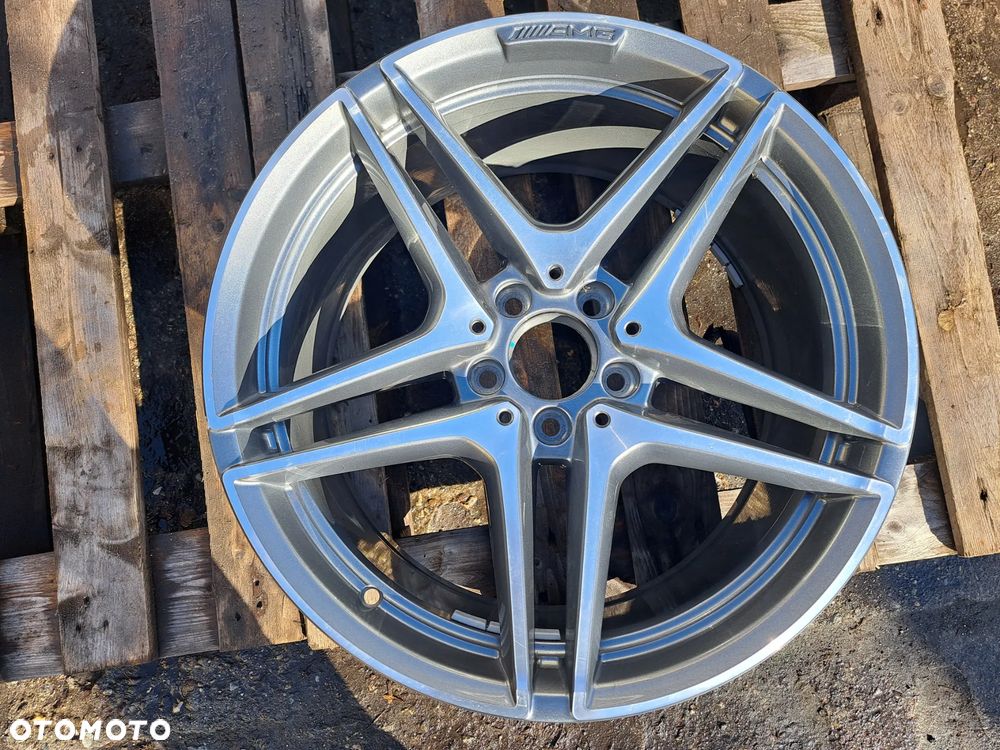 Oryg. Mercedes C-Klasa 205 A205 A2054012000 9.5j 19 et56 AMG 6040 - 1
