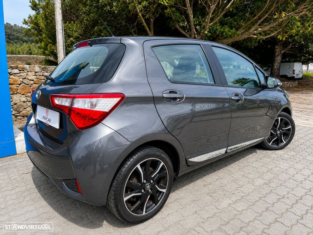 Toyota Yaris 1.4 D-4D Exclusive+P.Techno - 3