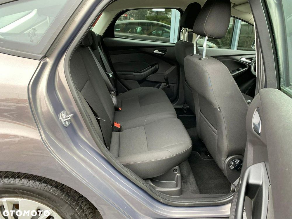 Ford Focus 1.0 EcoBoost Hybrid ACTIVE - 8