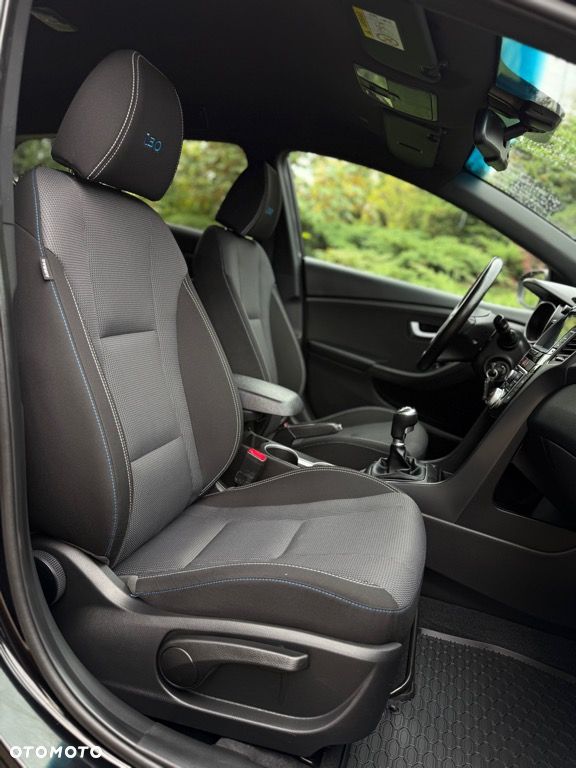 Hyundai i30 1.4 Premium - 33