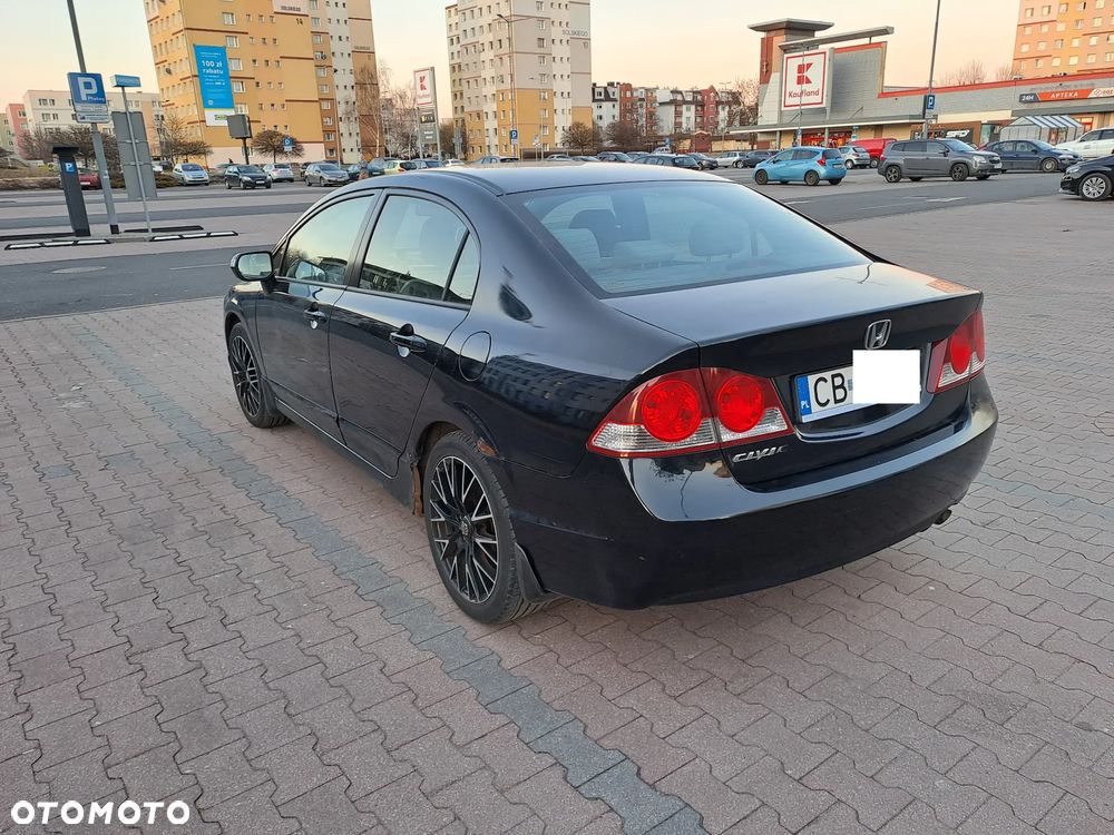 Honda Civic 1.8 Comfort - 8