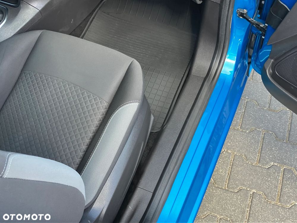 Ford Fiesta 1.0 EcoBoost Trend - 38