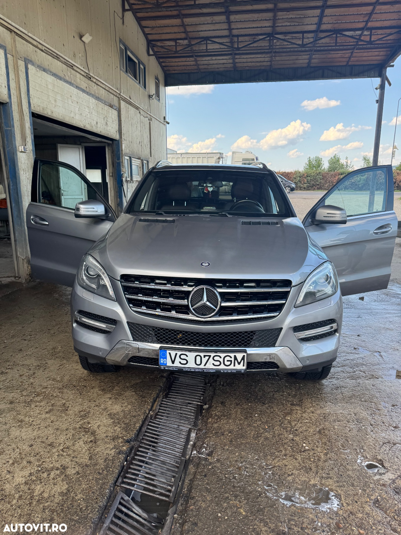 Mercedes-Benz ML 350 BlueTec 4MATIC Aut - 15