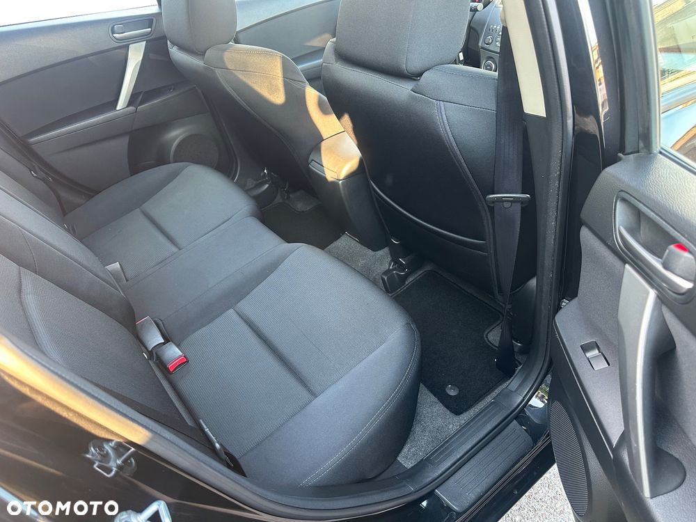 Mazda 3 - 8