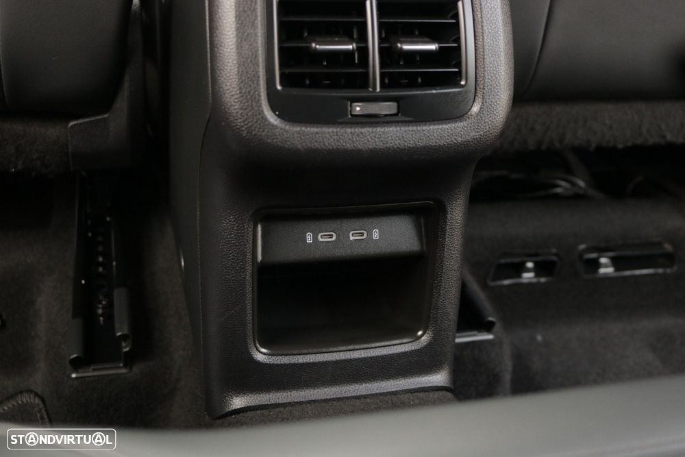 SEAT Ateca 2.0 TDI FR DSG - 32