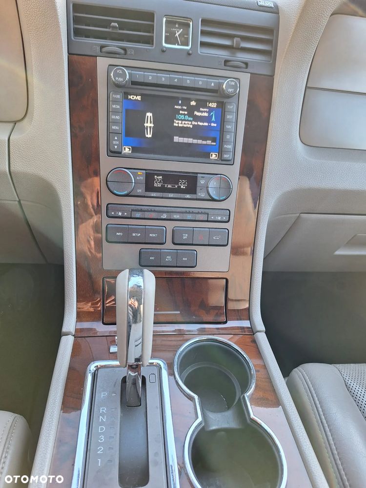 Lincoln Navigator 5.4 4x4 - 10