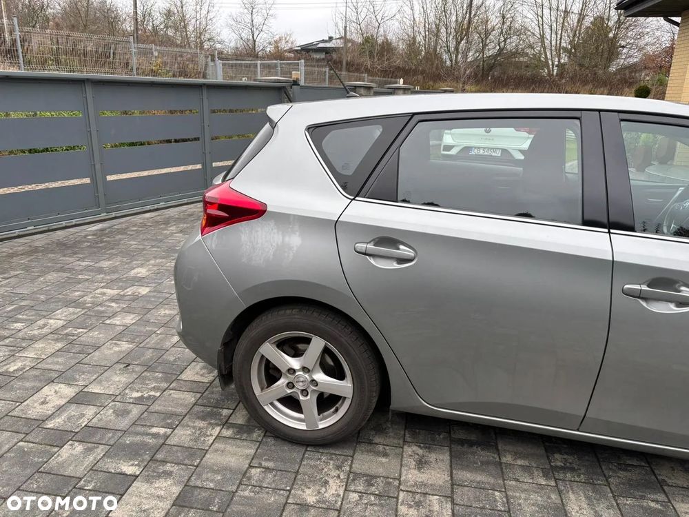 Toyota Auris - 7