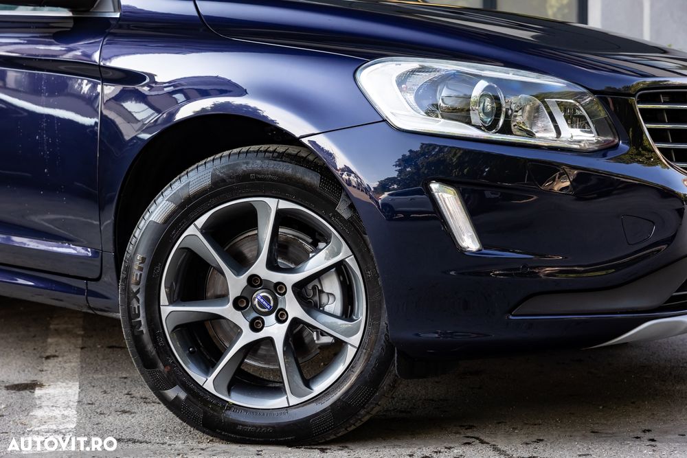 Volvo XC 60 D4 AWD Geartronic Summum - 22
