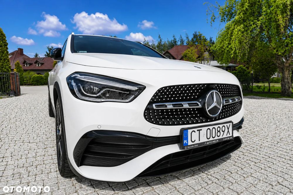 Mercedes-Benz GLA 200 4-Matic AMG Line - 1