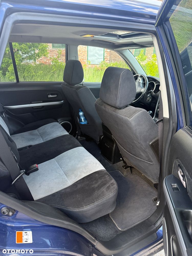 Suzuki Grand Vitara 2.0 Comfort - 19
