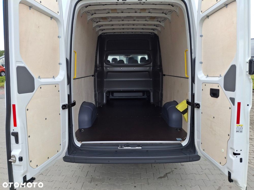 Volkswagen Crafter - 10