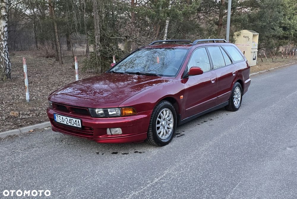 Mitsubishi Galant - 2