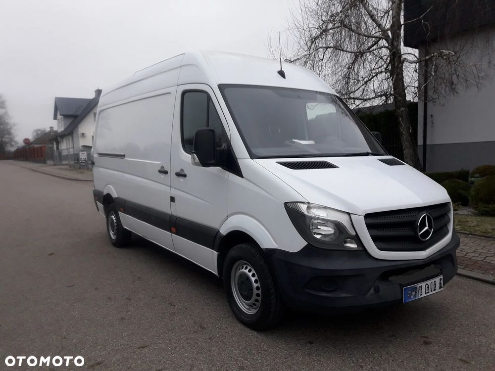 Mercedes-Benz Sprinter - 9