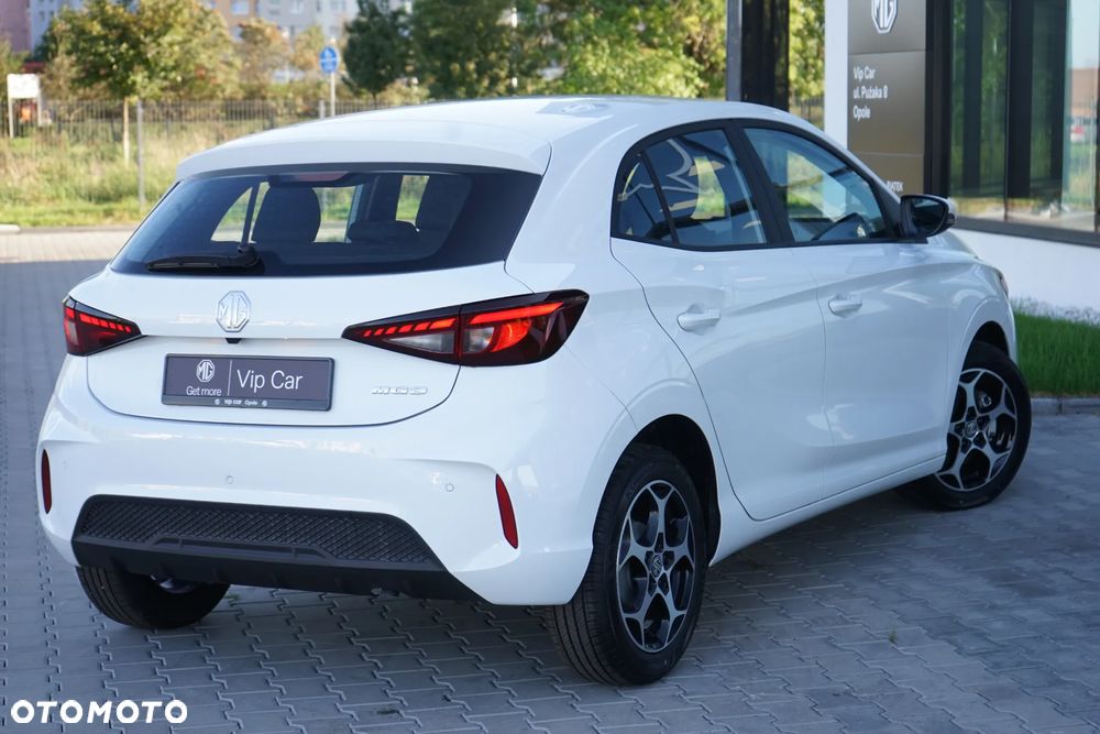 MG MG3 1.5 Excite - 12