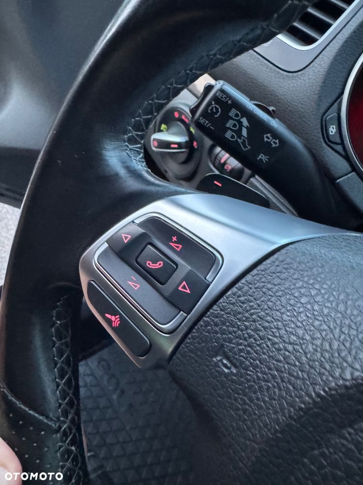 Volkswagen Golf 2.0 TDI DPF DSG GTD - 28
