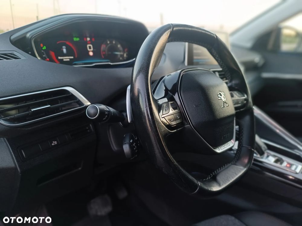 Peugeot 3008 1.6 BlueHDi Allure S&S EAT6 - 35