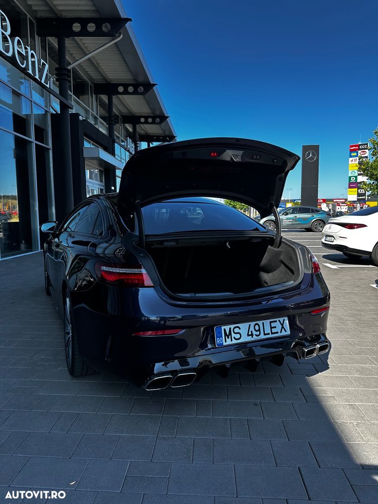 Mercedes-Benz E 400 4MATIC - 8