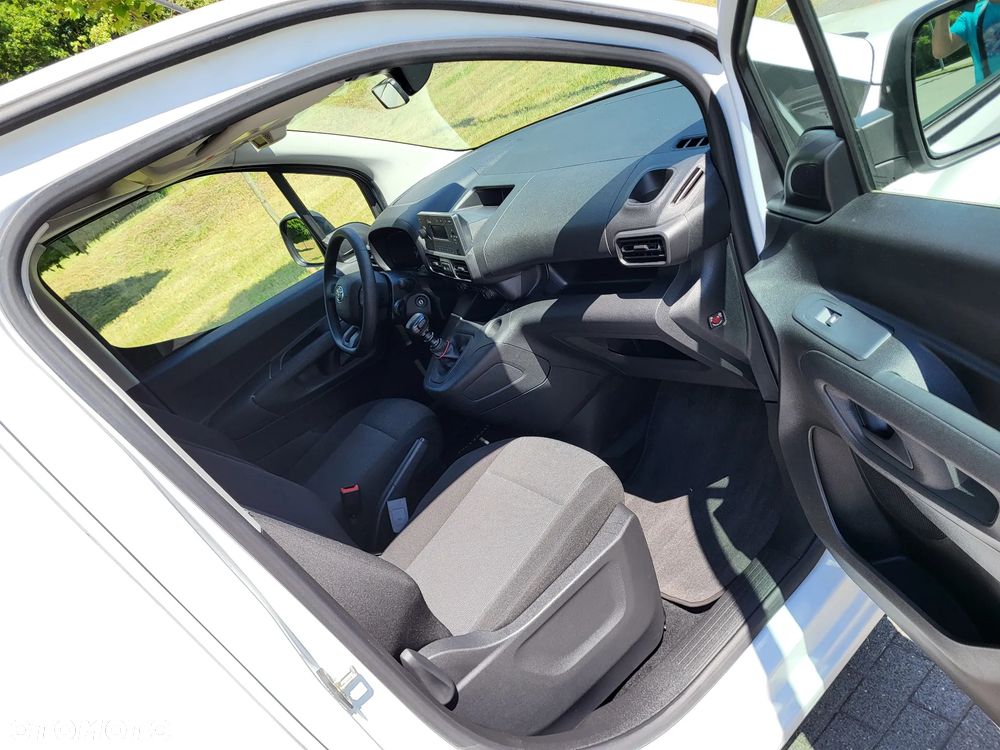 Toyota Proace City Verso 1.2 Turbo L1 Executive - 11