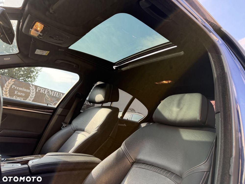 BMW Seria 5 520d Efficient Dynamics Edition - 23