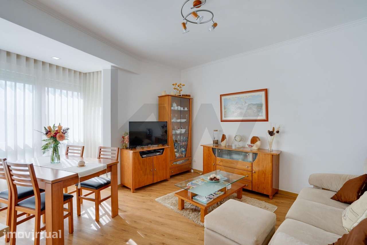 APARTAMENTO T3 RENOVADO EM ODIVELAS - Grande imagem: 5/27