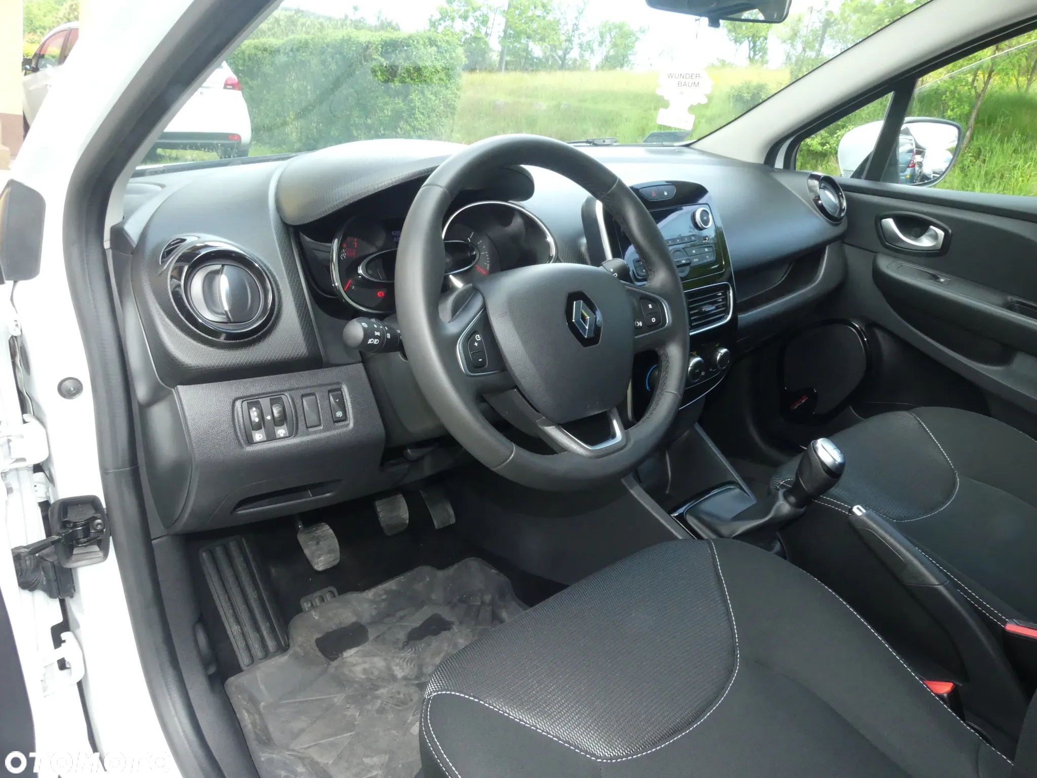 Renault Clio 0.9 Energy TCe Limited - 6