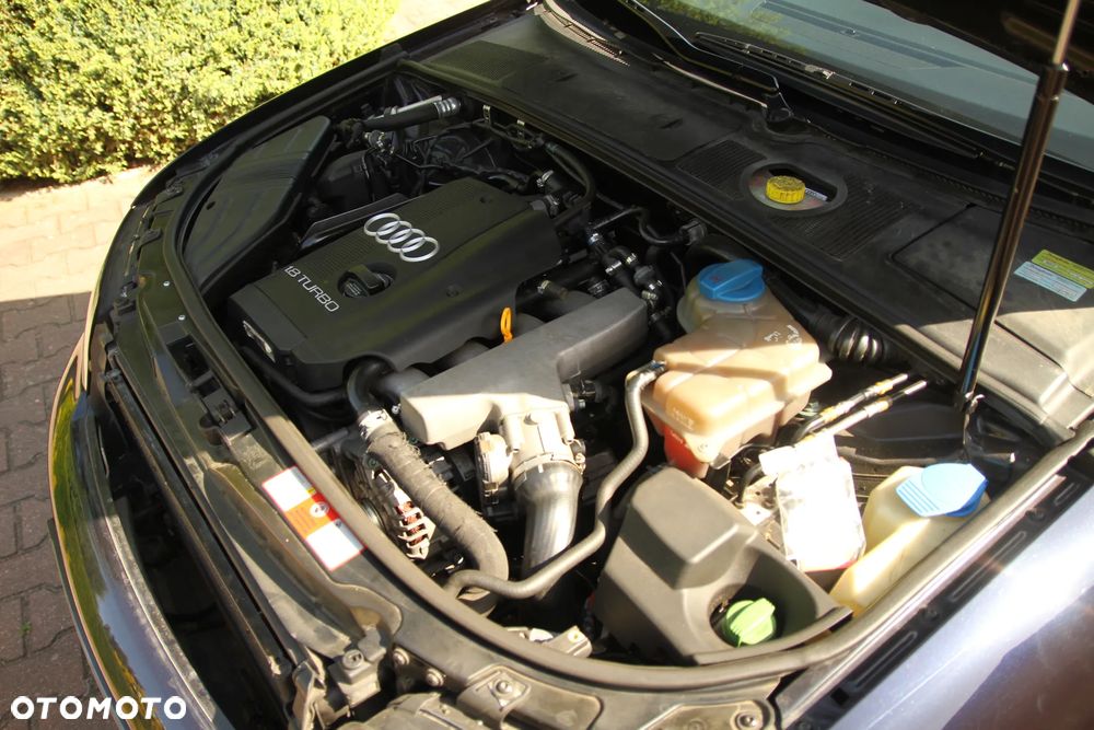 Audi A4 Limousine - 30
