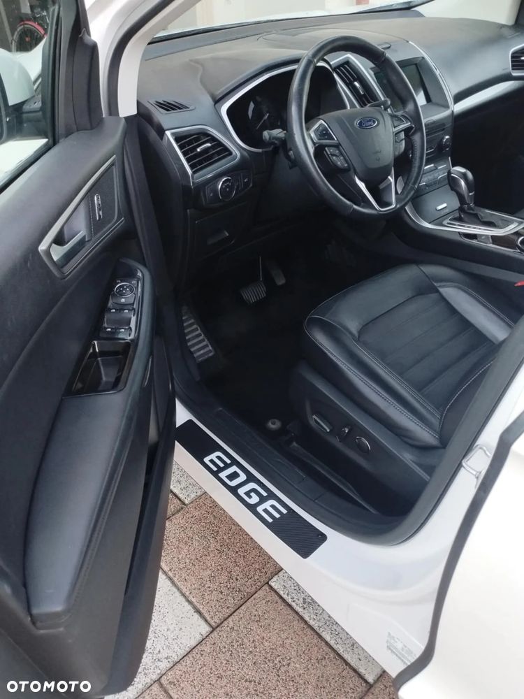 Ford Edge - 14