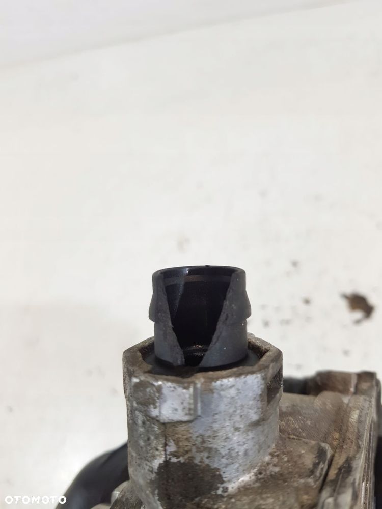 pompa vacum 31258031 volvo v60 v70 s60 2.0d - 4