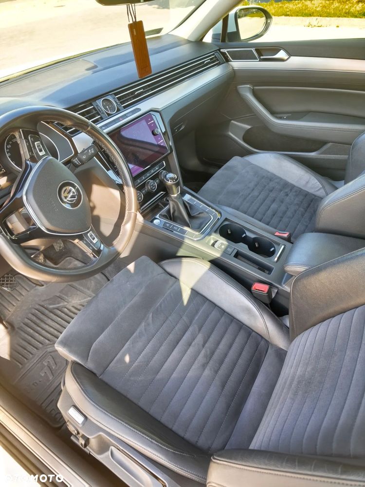 Volkswagen Passat 2.0 TDI BMT Highline - 10