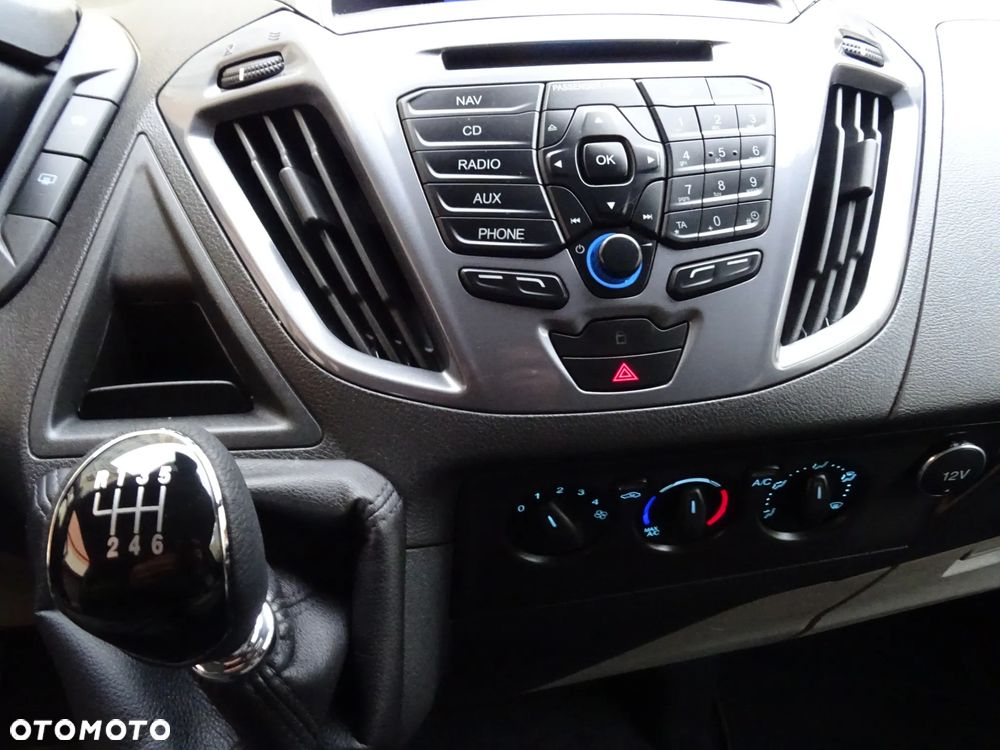 Ford Tourneo Custom 2.0 TDCi L2 Titanium - 13