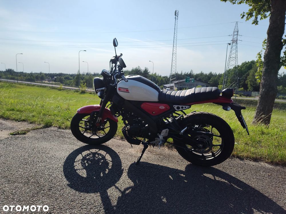 Yamaha XSR - 9