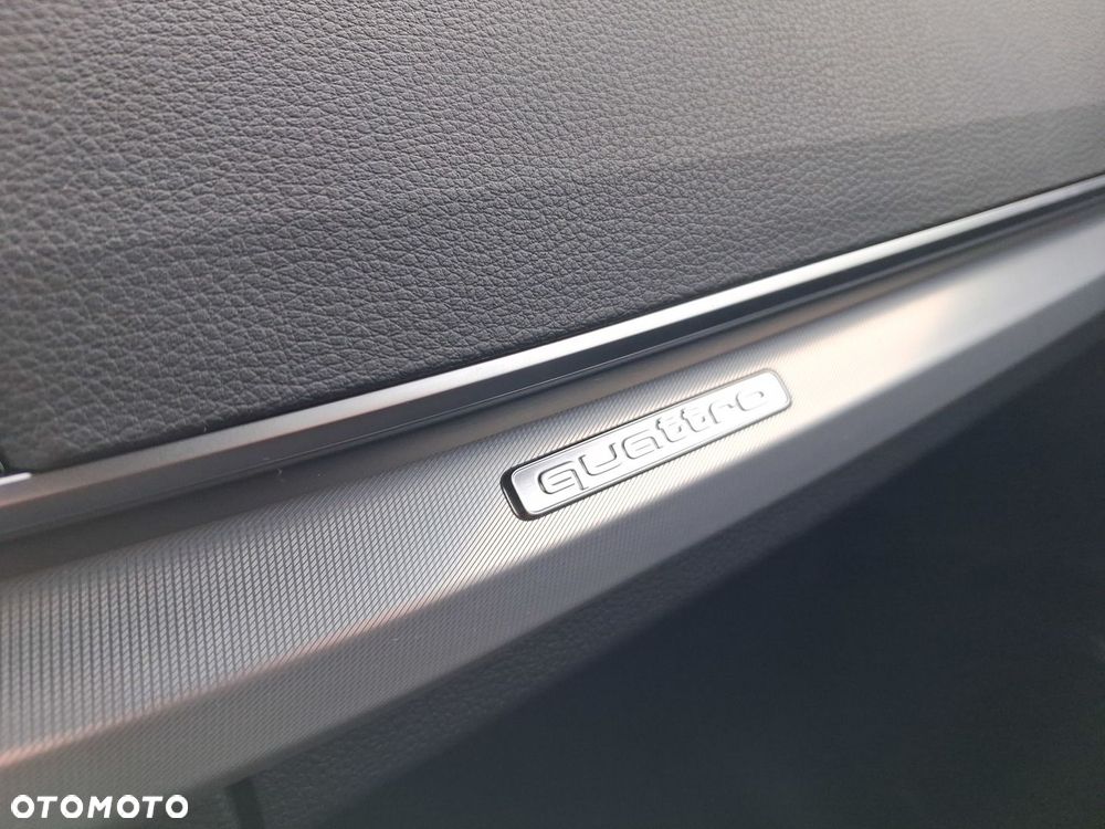 Audi Q5 Sportback - 24