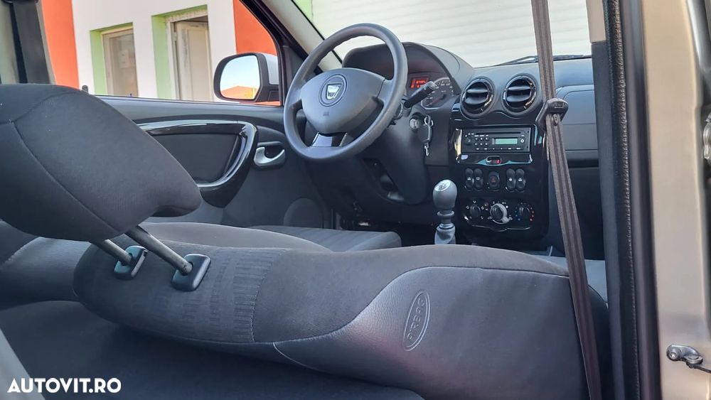 Dacia Duster 1.6 4x4 Ambiance - 29