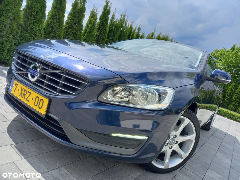 Volvo V60 D4 Ocean Race - 1