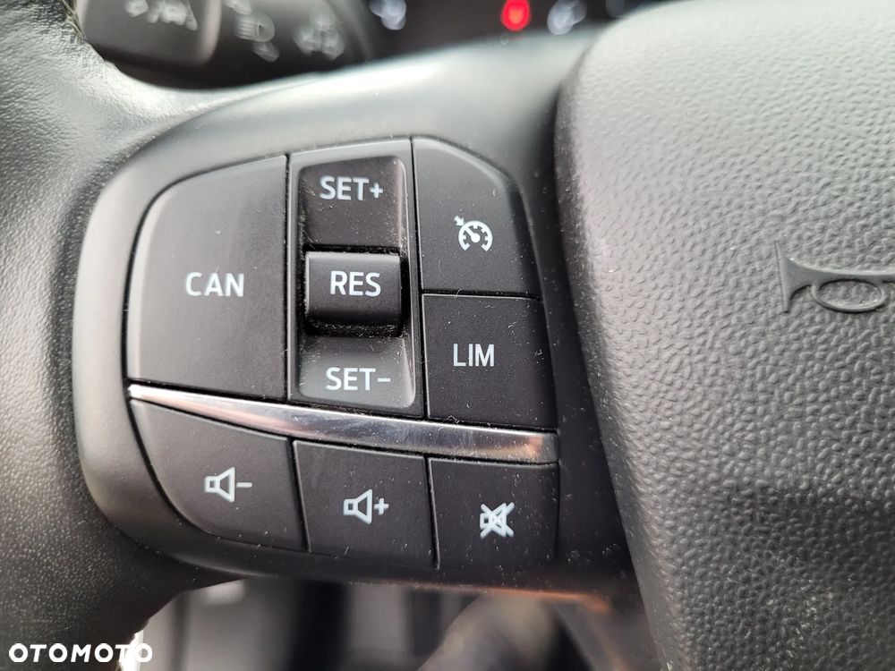 Ford Fiesta 1.0 EcoBoost S&S COOL&CONNECT - 19